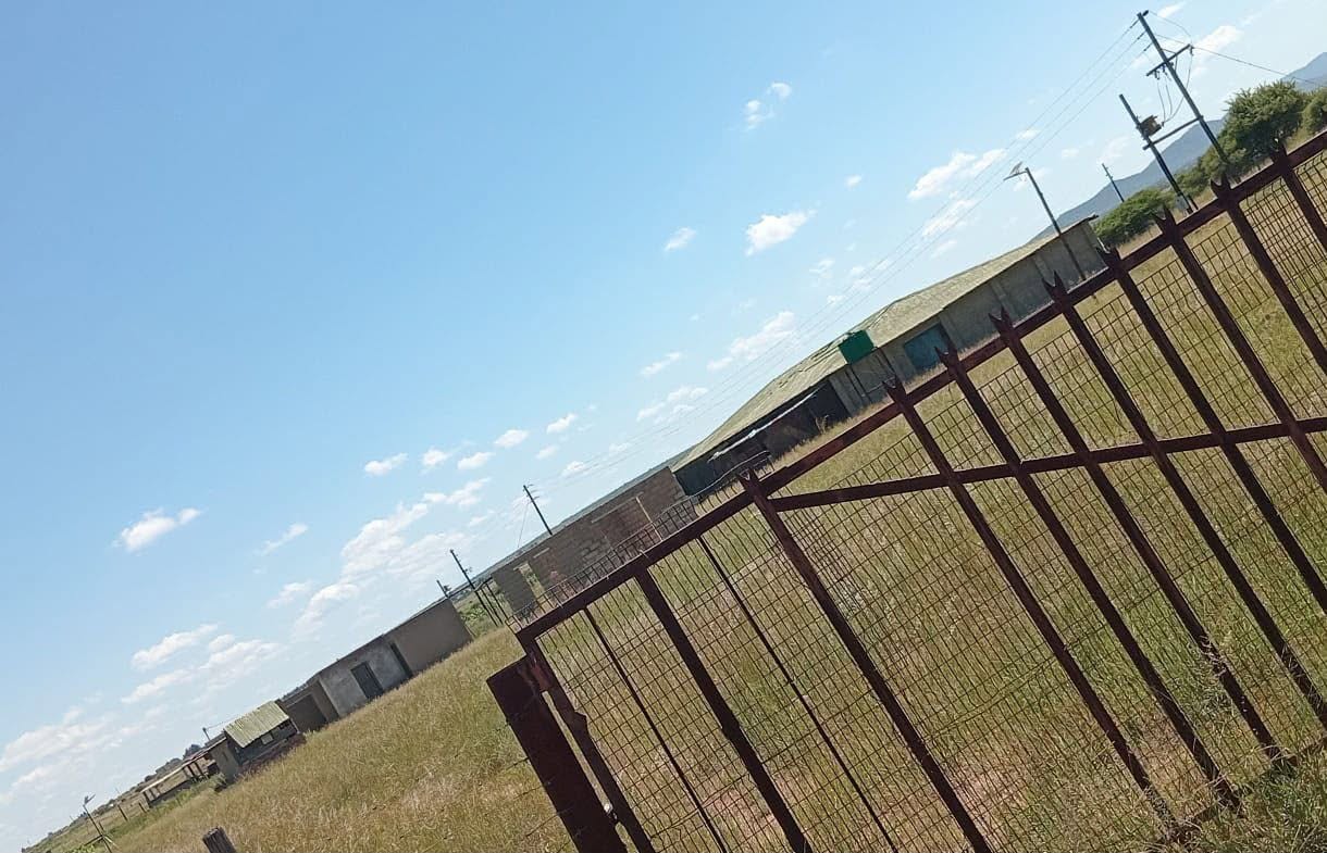 VACANT PLOT FOR SALE - MAKGODU